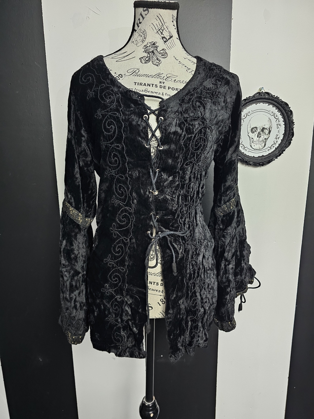 Medieval Black Velvet Lace-Up Gothic Women’s Top